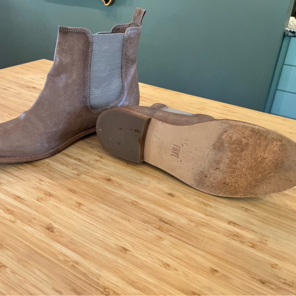 Frye Chelsea Boot